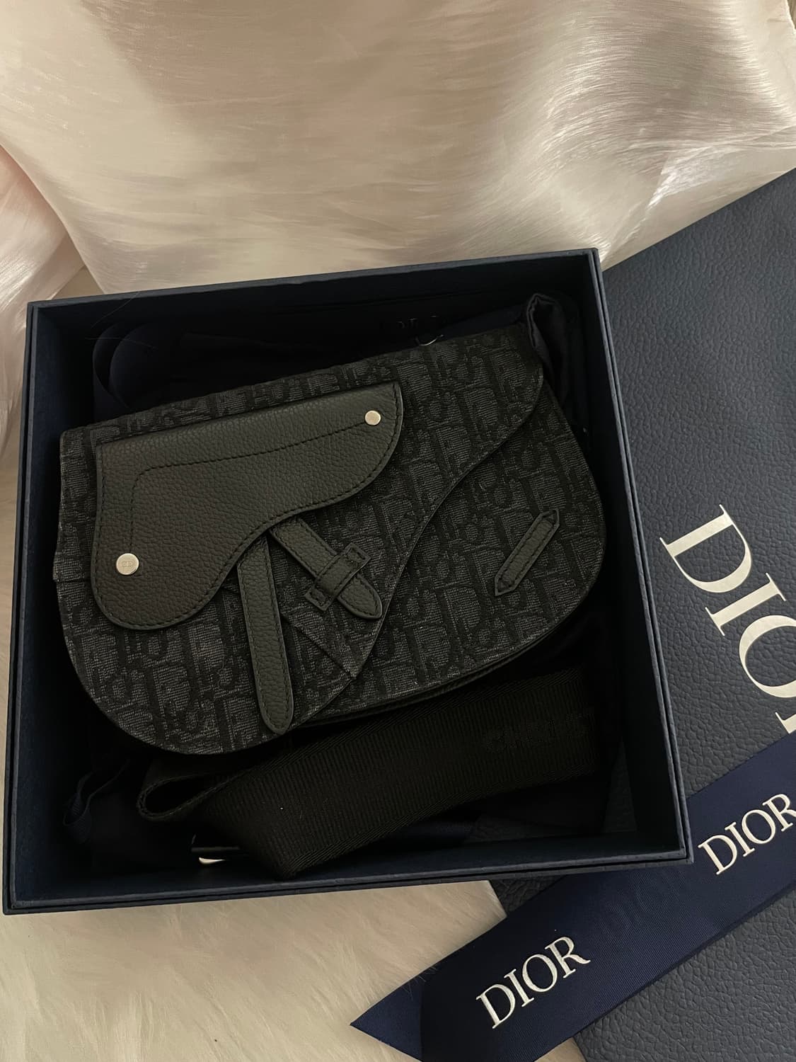 디올 오블리크 메신저 새들백 블랙 가방 상품이미지1