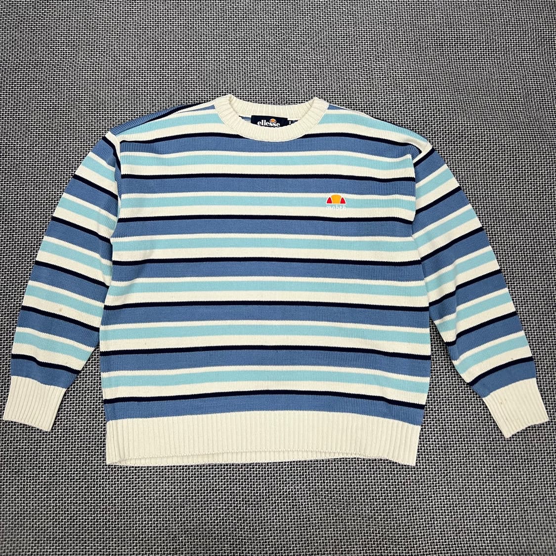 엘레쎄 니트 상품이미지1