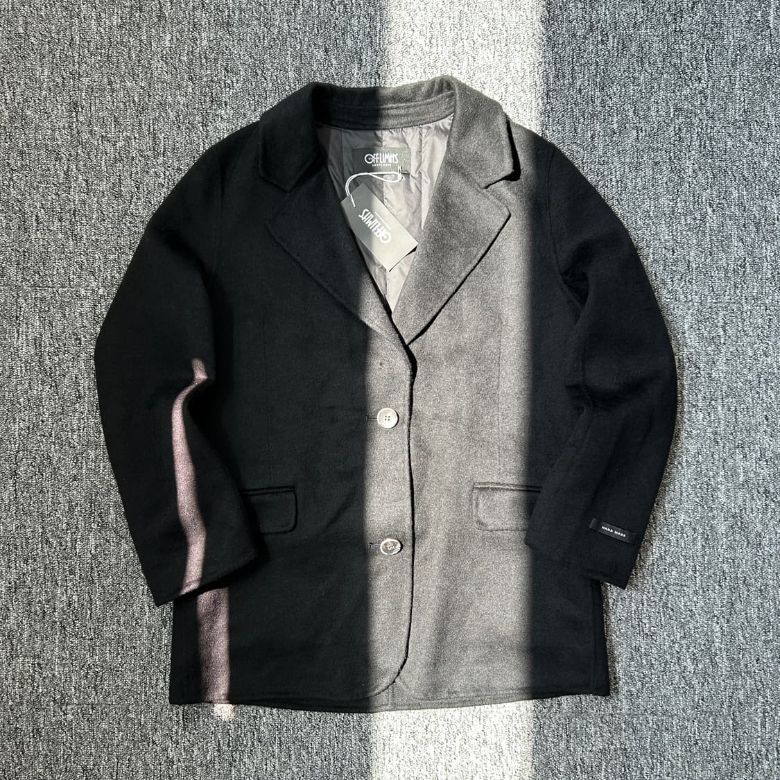 오프리미츠 블랙 울 코트 상품이미지1