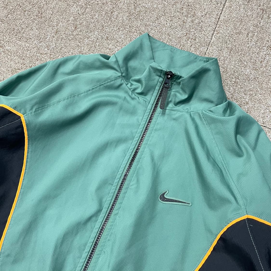 나이키 스로우백 바람막이 자켓 상품이미지4