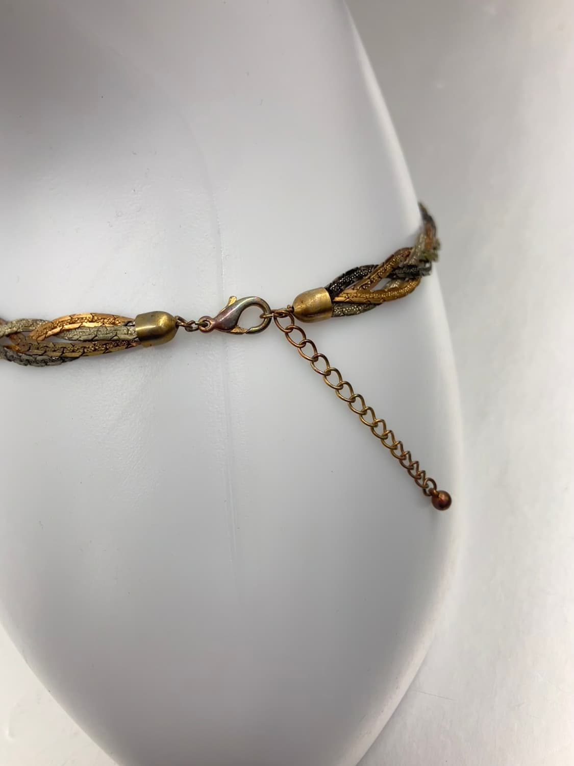 트리플 골드 컬러 트위스트 목걸이 상품이미지3