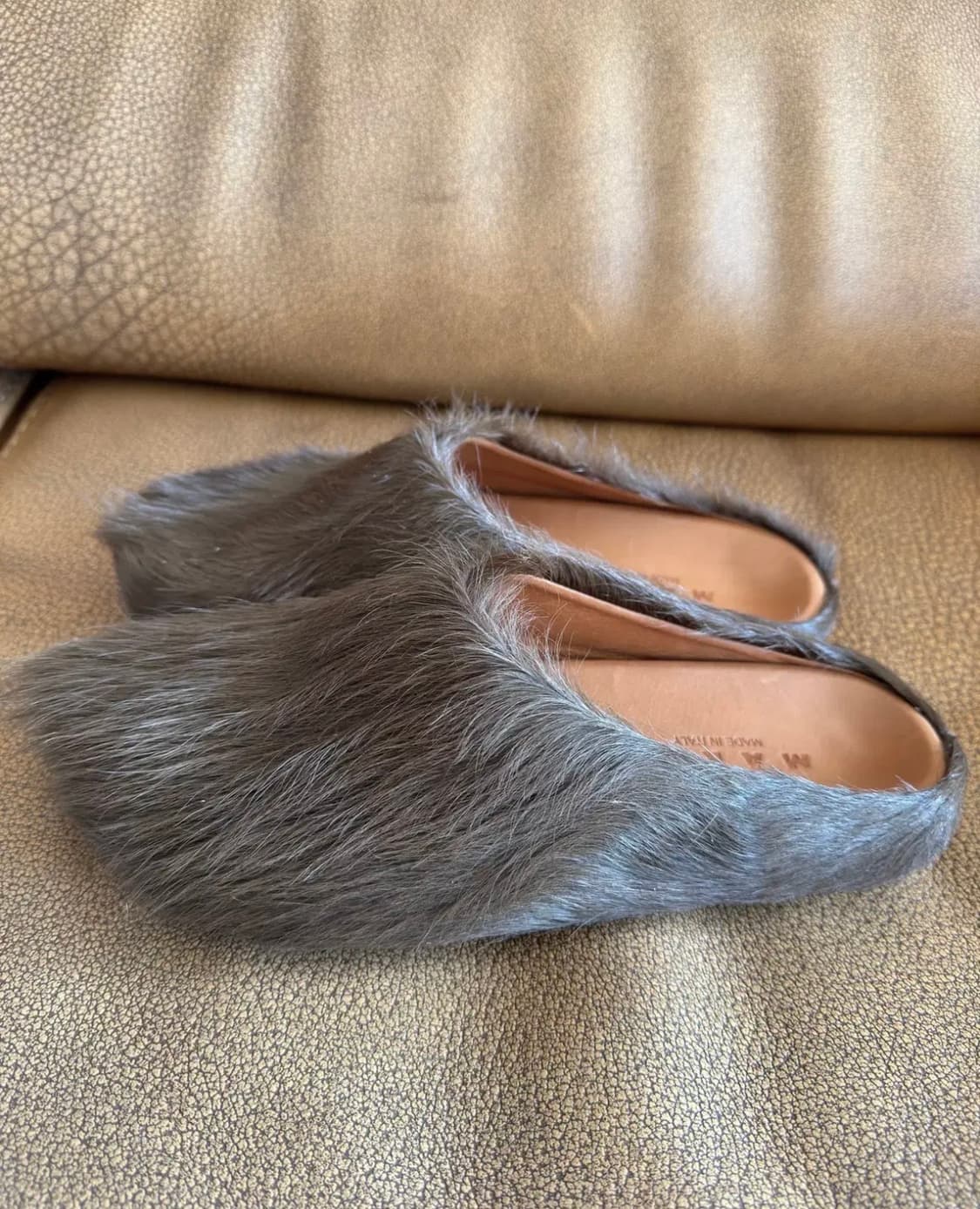 마르니 퍼스벳 브라운 롱 헤어 뮬 41사이즈 슬라이더 마르니블로퍼 상품이미지2