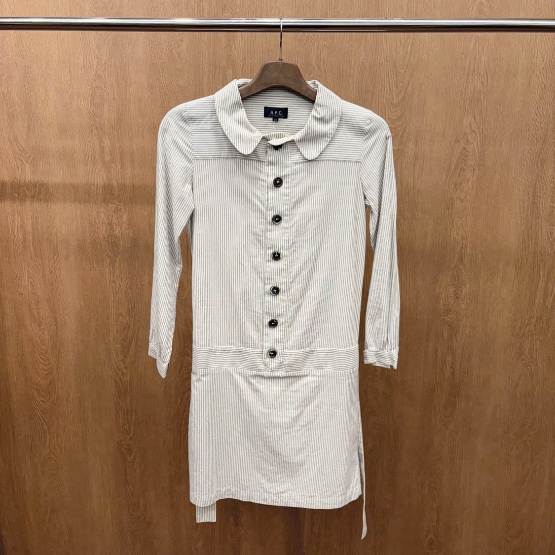 아페쎄 스트라이프 셔츠 원피스 라운드 카라 벨트 스트랩 디테일 화이트 상품이미지2