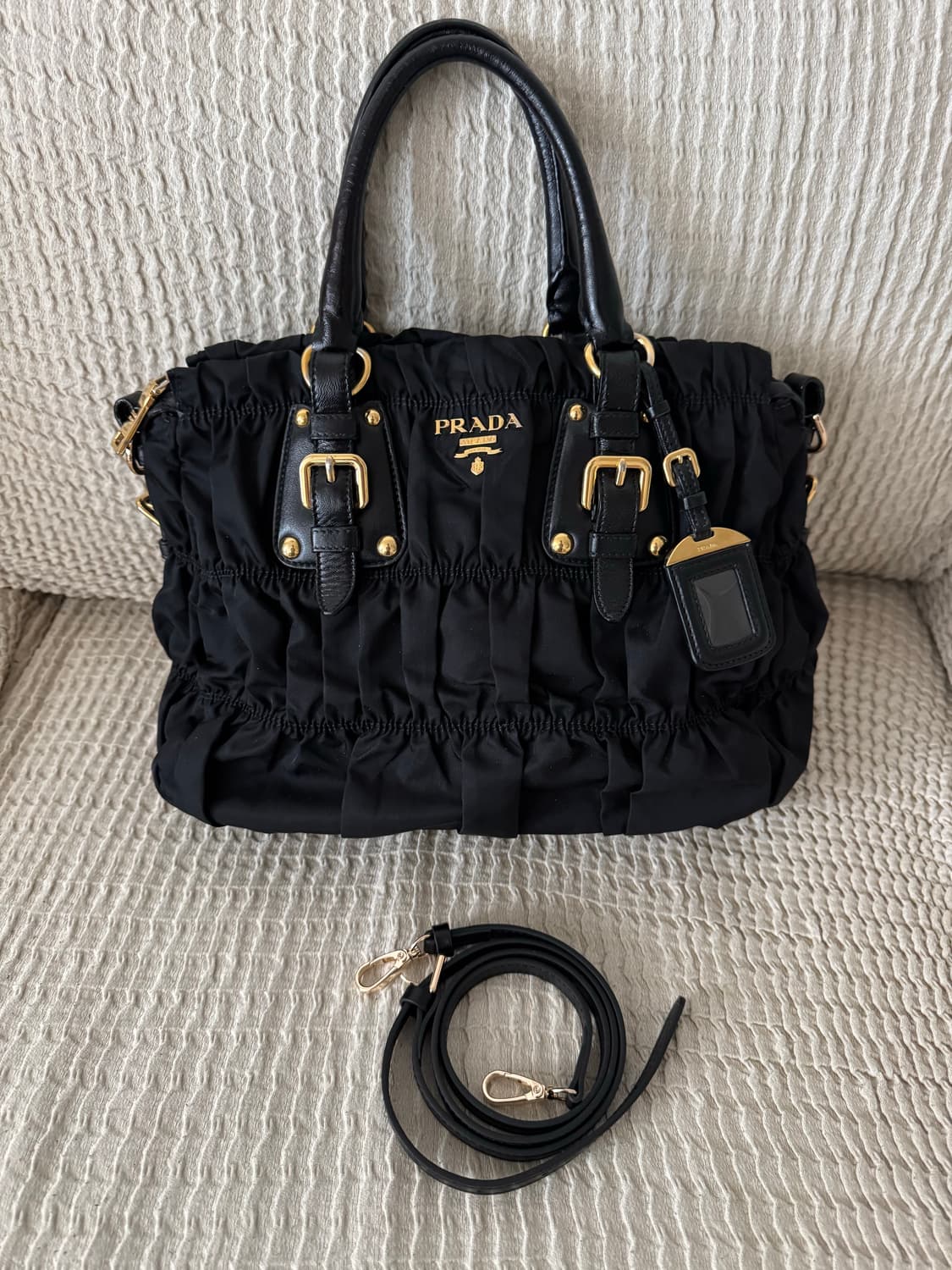 프라다 테수토 고프레 나일론 토트백 상품이미지10