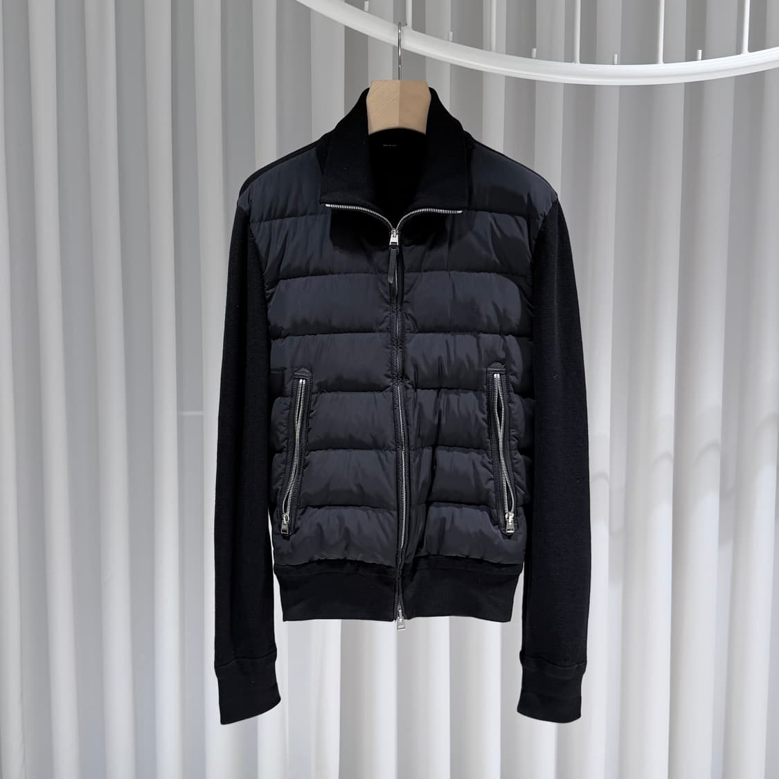 48 / 톰포드 메리노울 007 블랙 니트패딩 상품이미지1