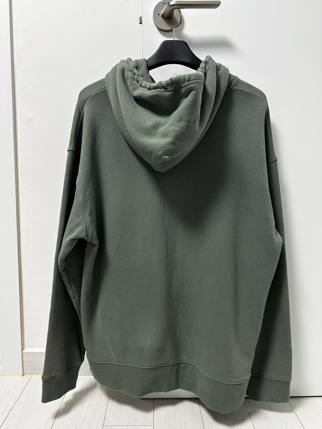 아르켓(ARKET) 남성 오버사이즈 후드티입니다. 상품이미지2