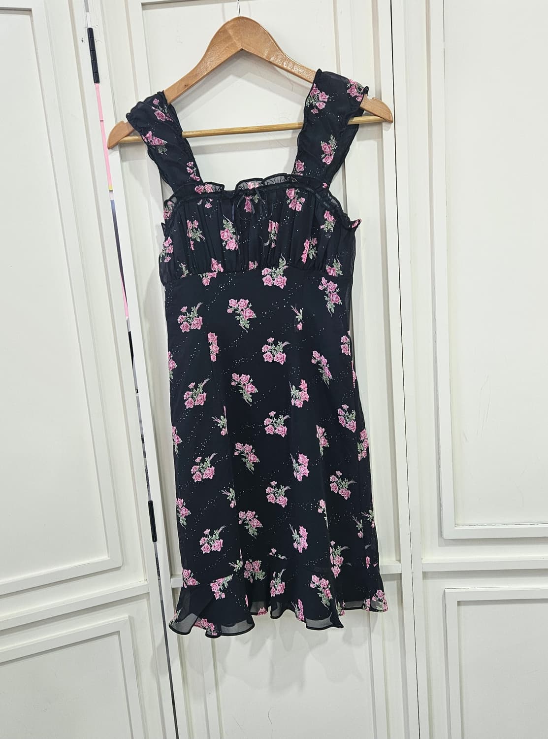 블랙 플라워 쉬폰 원피스 상품이미지1