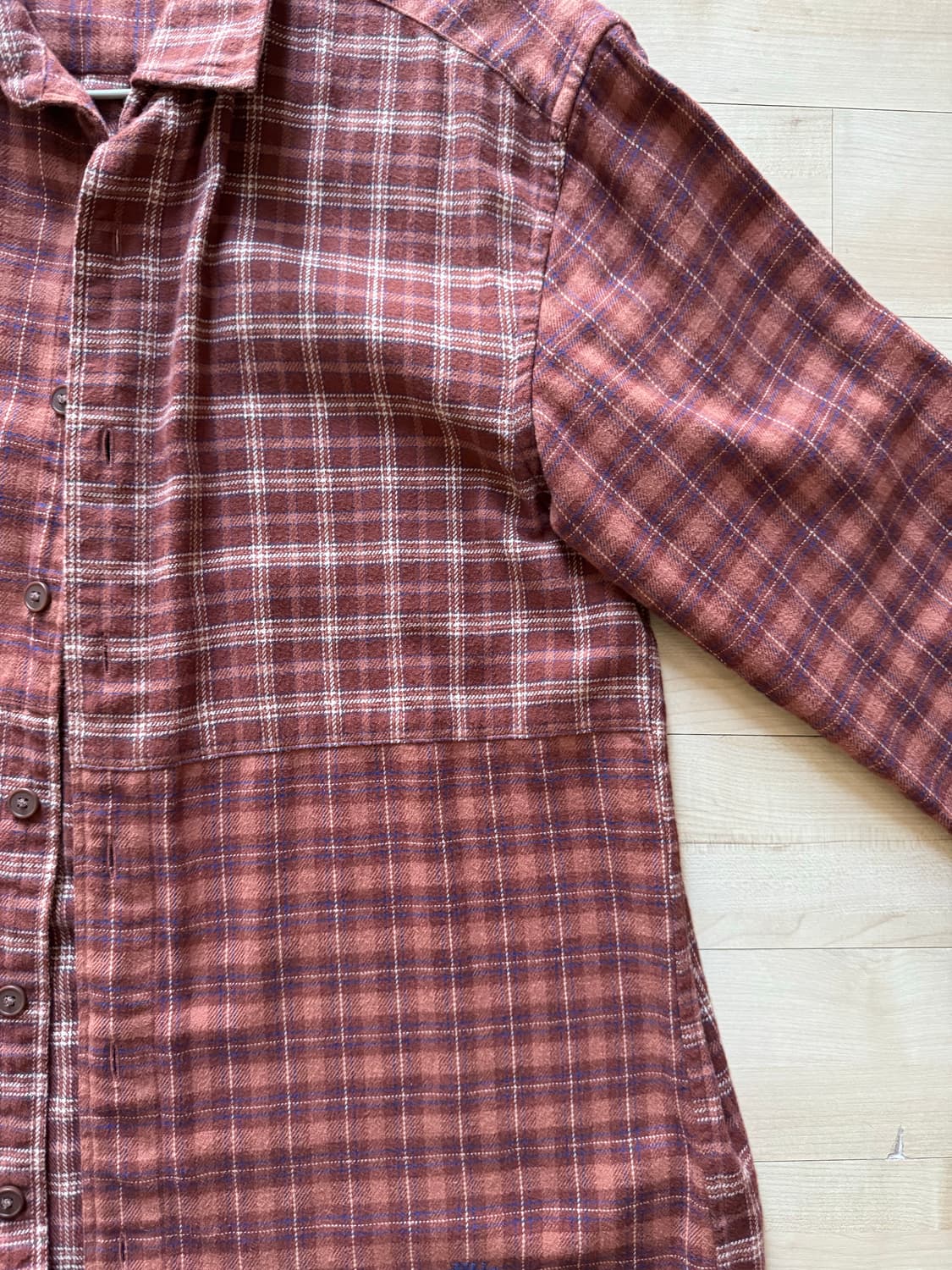 유니클로 jw앤더슨 셔츠 상품이미지3