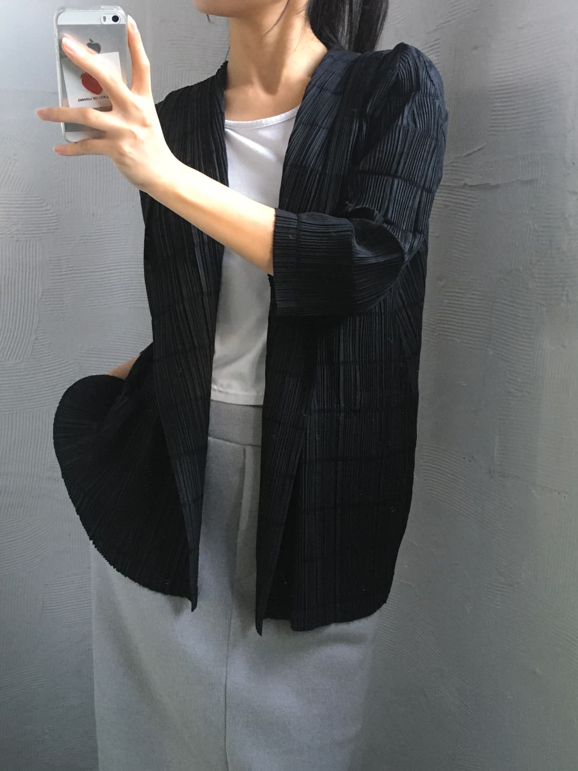 이세이미야케 플리츠플리즈 블랙 오픈 후드 가디건  상품이미지2