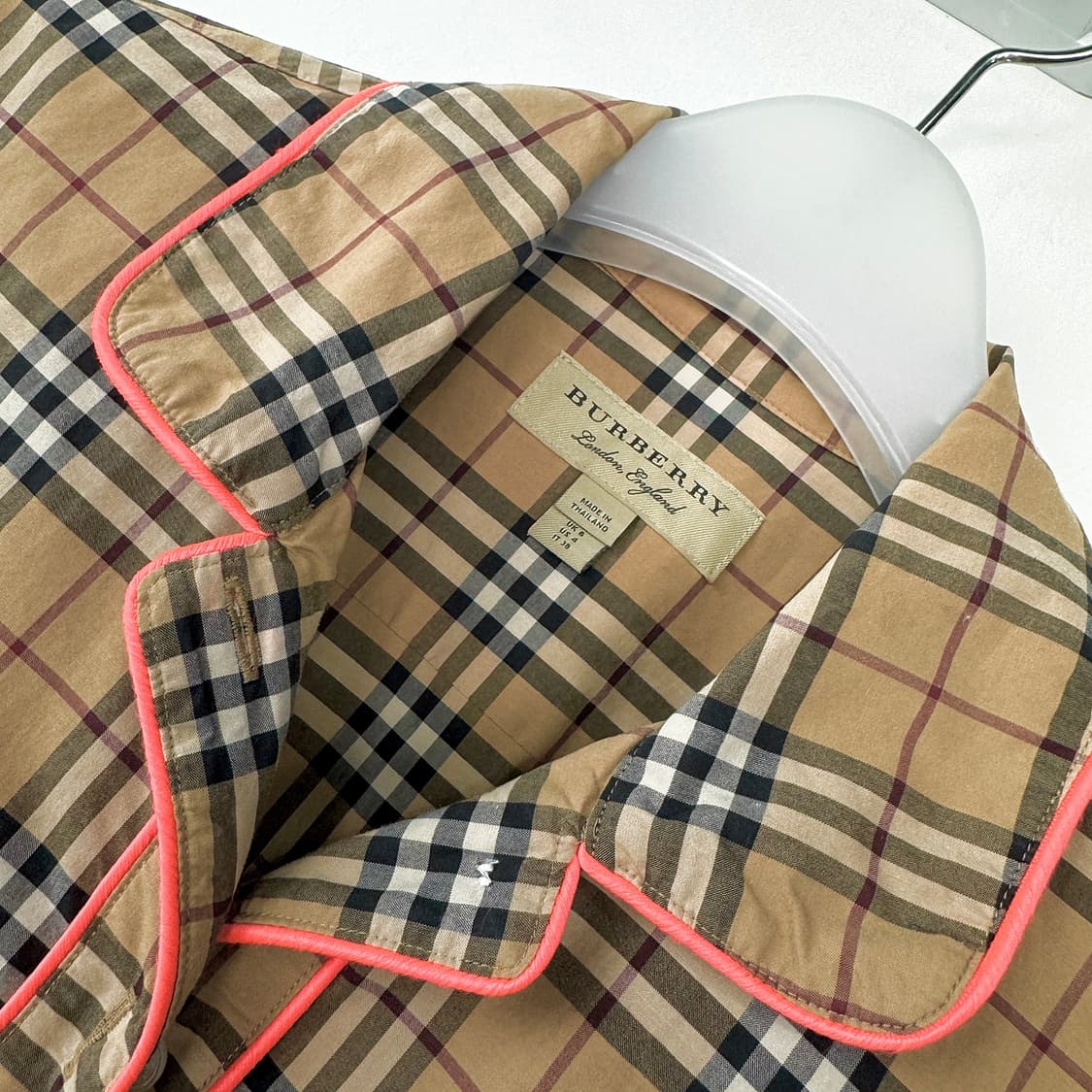 버버리 네온 파이핑 체크 셔츠 상품이미지4