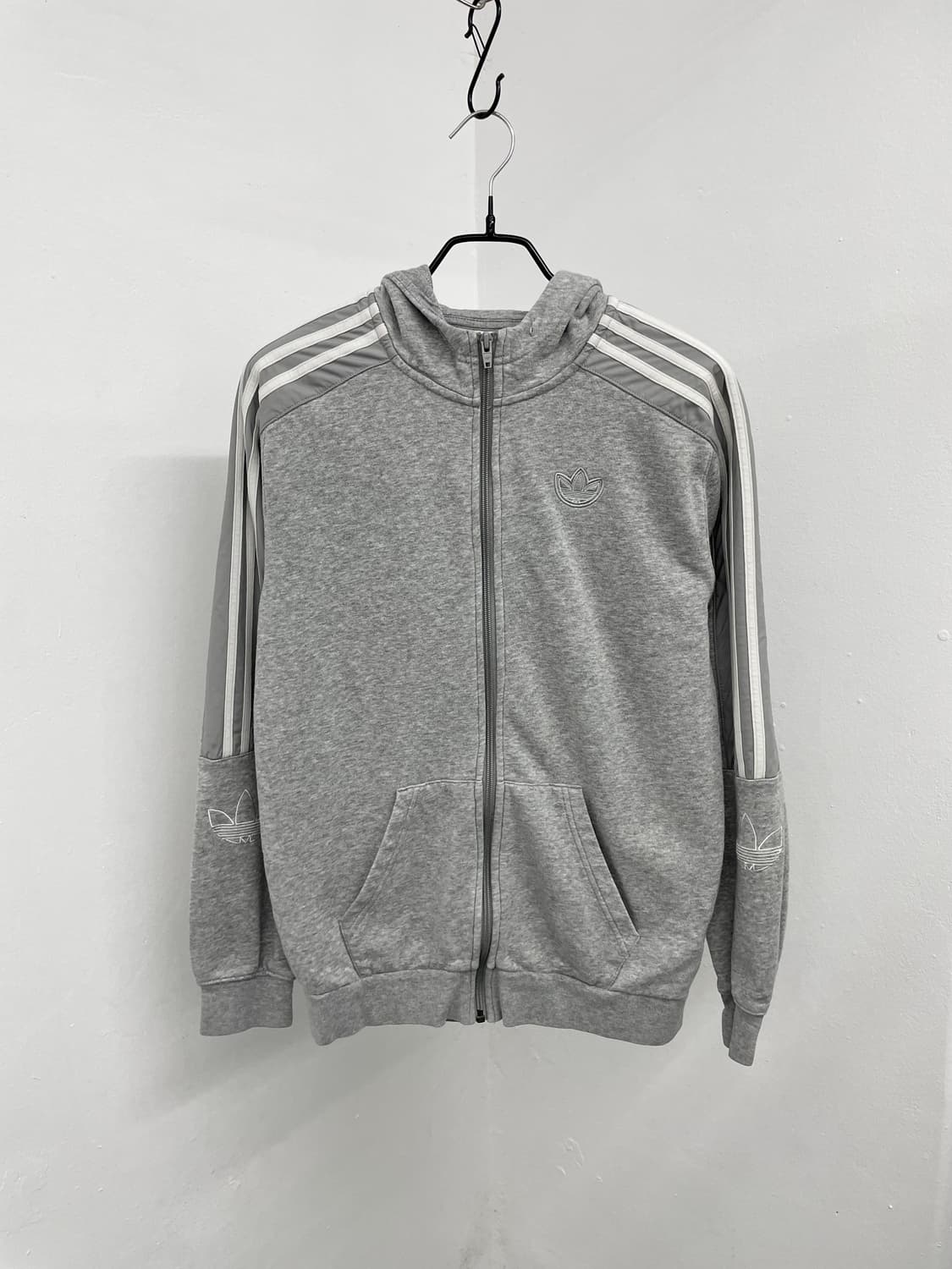 아디다스 그레이 로고 후드집업 상품이미지5