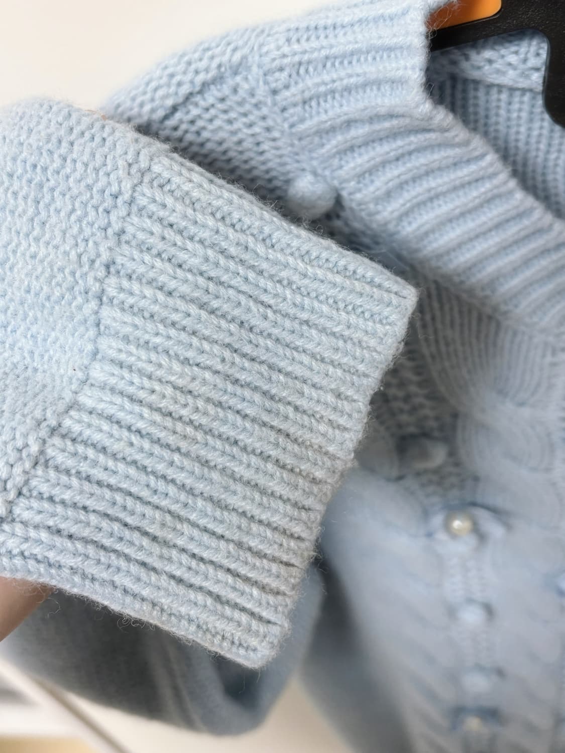 하늘 폼폼이 진주리본 니트 상품이미지2