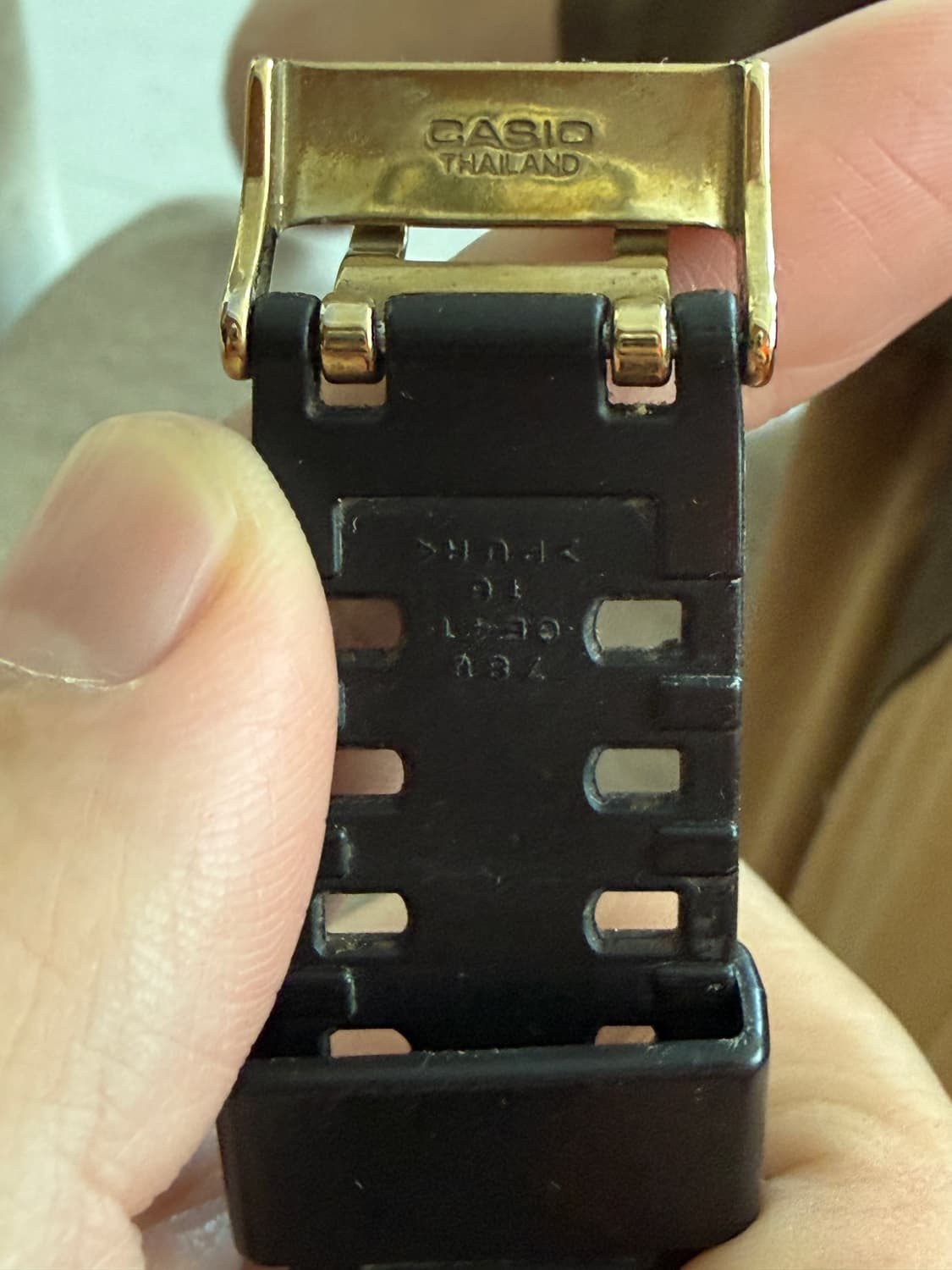 지샥 GA-110GB-1A 블랙 및 골드 시리즈 상품이미지5