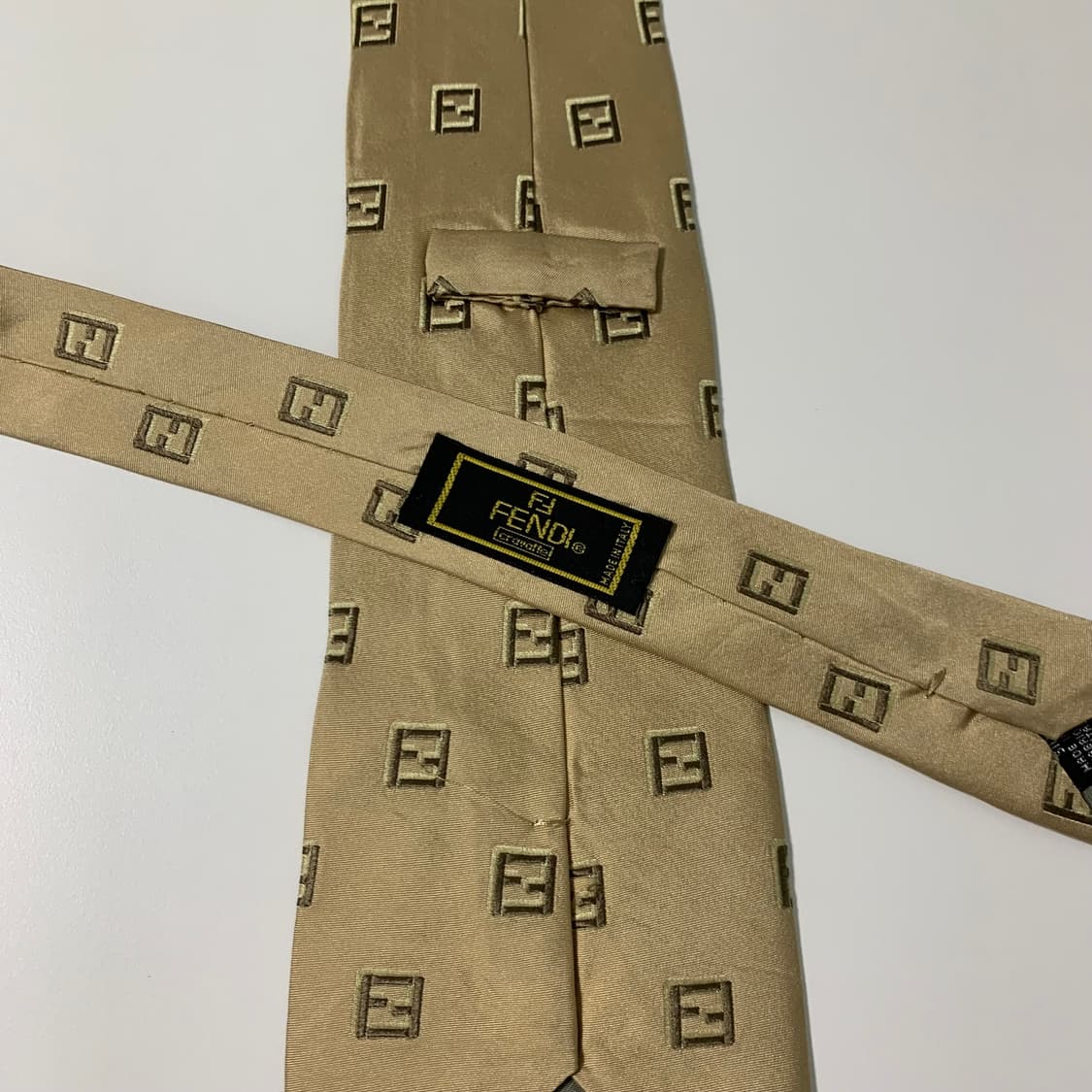 펜디(FENDI) FF모노그램 넥타이 명품 A등급 9.9cm 상품이미지4