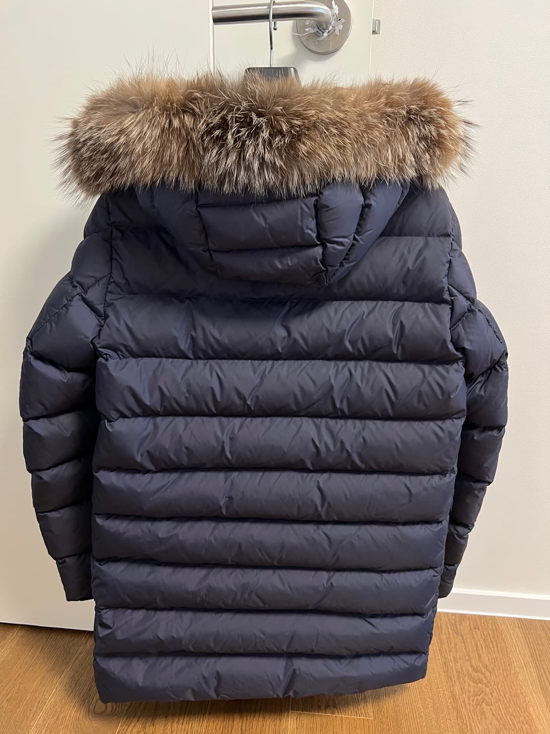 정품 몽클레어 네이비 패딩 14Y 상품이미지2