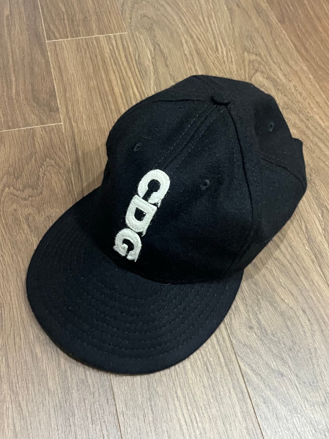 지디 착용 꼼데가르송 CDG 이벳필드 플란넬 볼캡 F 상품이미지1