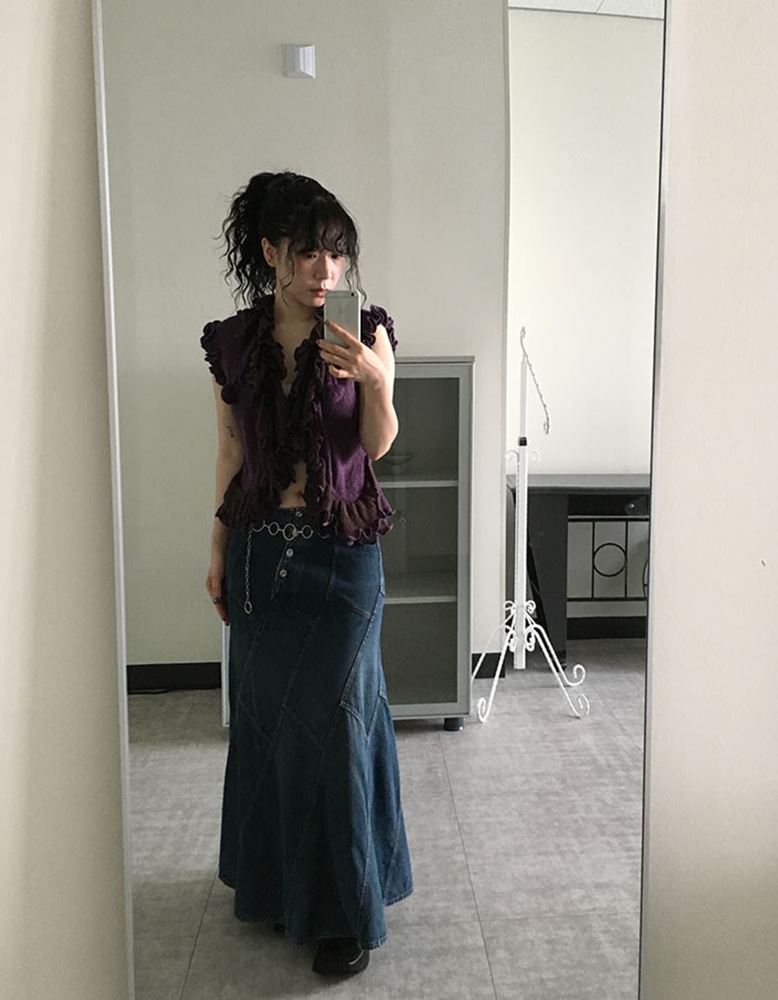 diagonal cut denim long skirt 상품이미지3