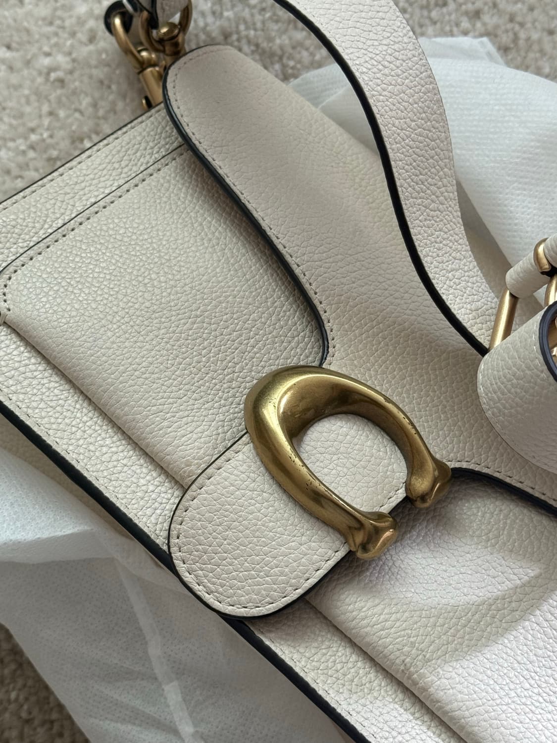 코치 태비 가방 태비백 아이보리 상품이미지3