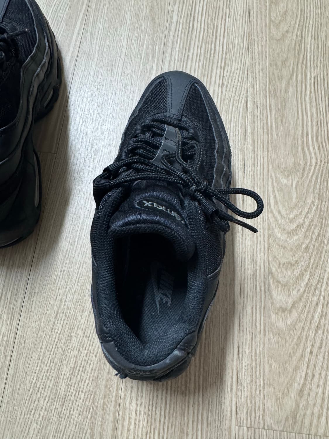 나이키 에어맥스 95 255mm 블랙 상품이미지3