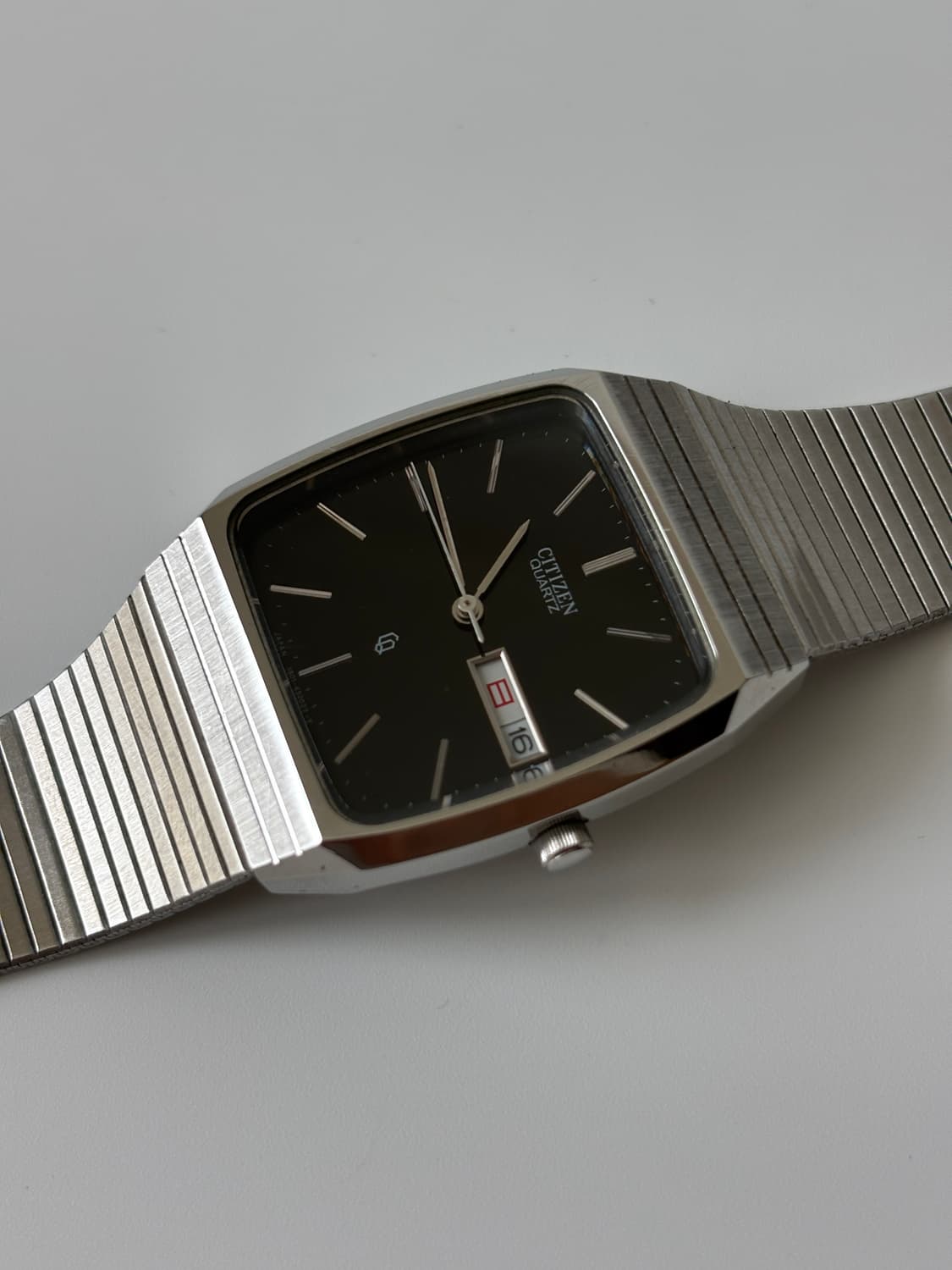 시티즌 1980년대 CQ 블랙 다이얼 스트라이프 실버 쿼츠 남성 상품이미지1
