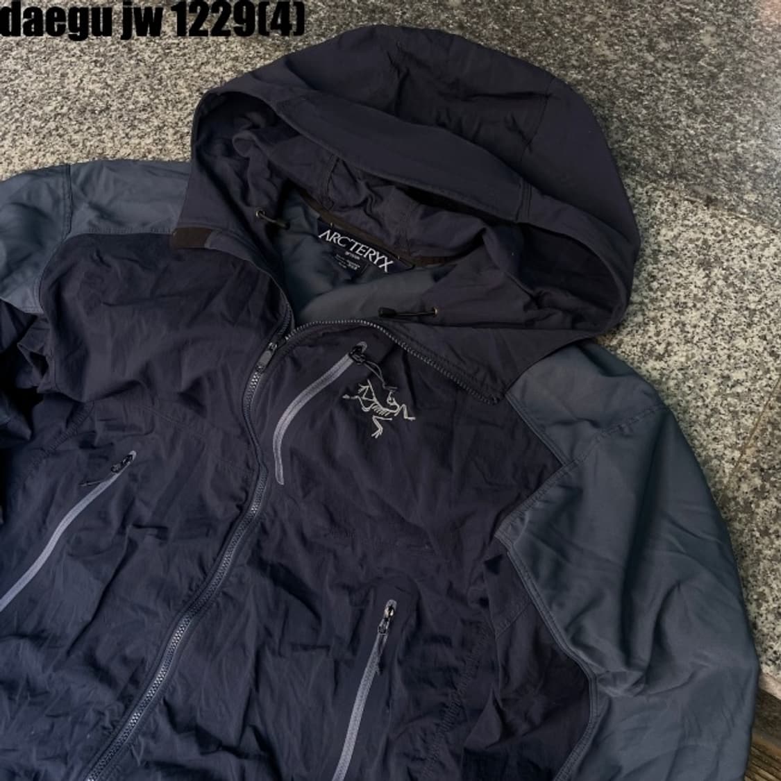 아크테릭스 바람막이  상품이미지2