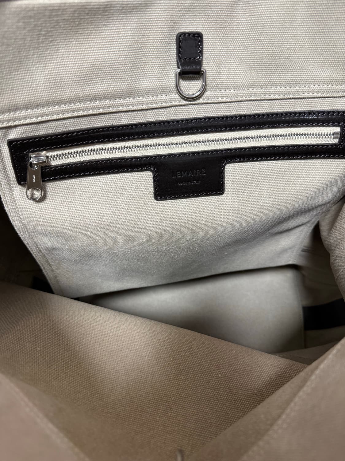 르메르 캔버스 토트백 다크린넨 상품이미지4