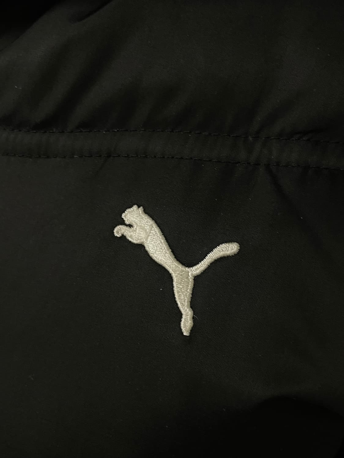 유일매물)푸마 Y2K 딱붙 슬림핏 후드 숏패딩 덕다운 상품이미지6