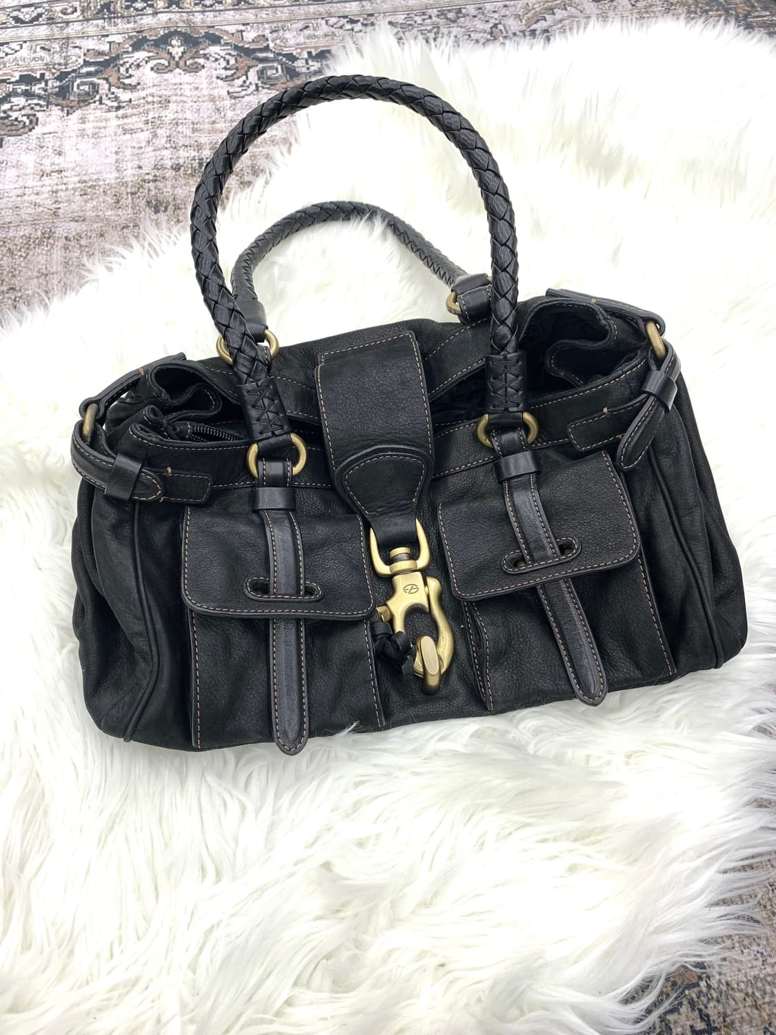 Black leather pocket shoulder bag   상품이미지1
