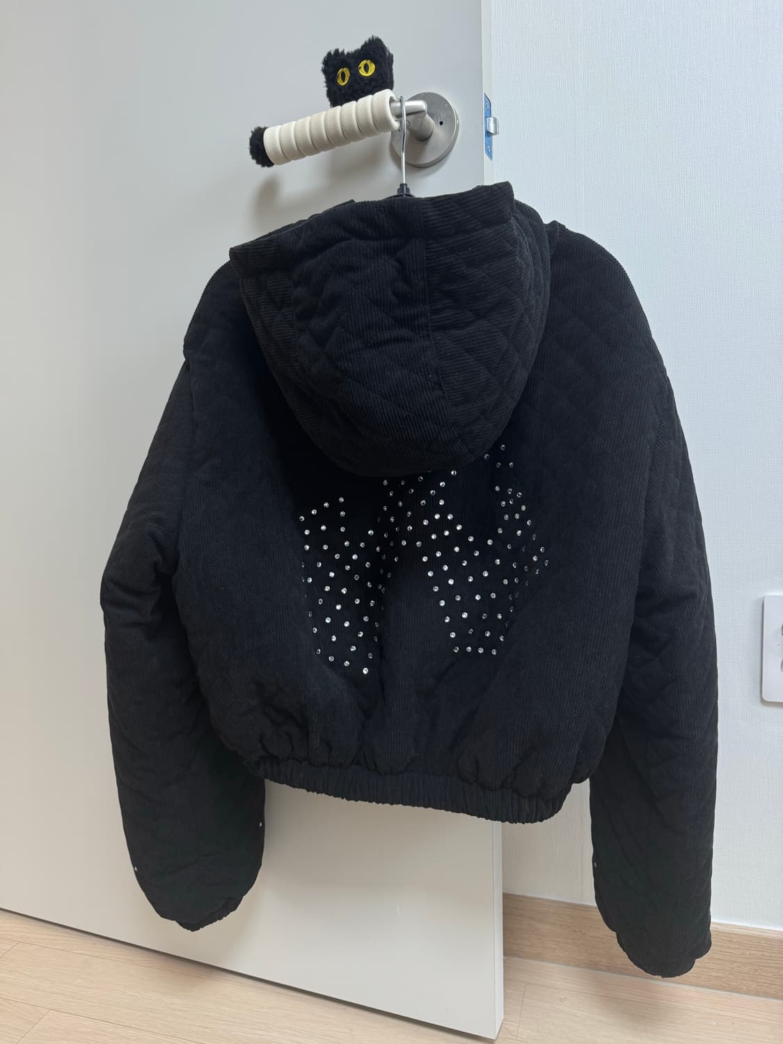 L.E.E.Y 큐빅 퀄팅 스웨이드 숏패딩 OS 상품이미지1