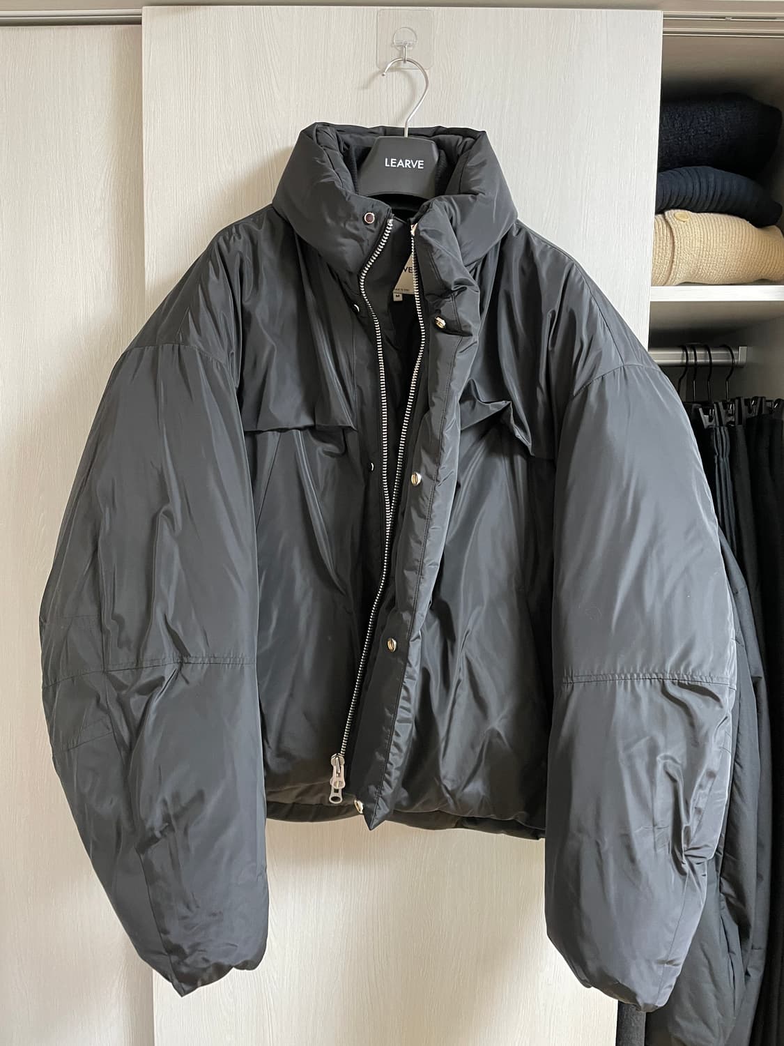 르아브 오브제 커브드 푸퍼 패딩 M 상품이미지1