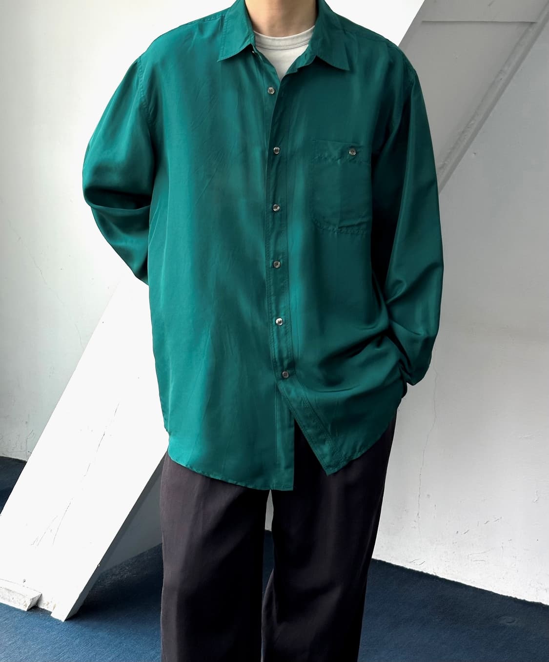 Light silk loose design shirt 상품이미지9