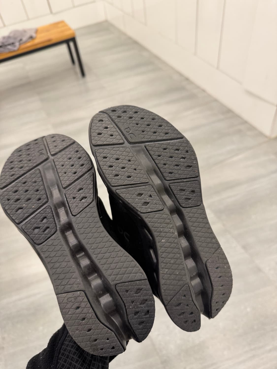 온러닝 클라우드서퍼 2 . 240 상품이미지4