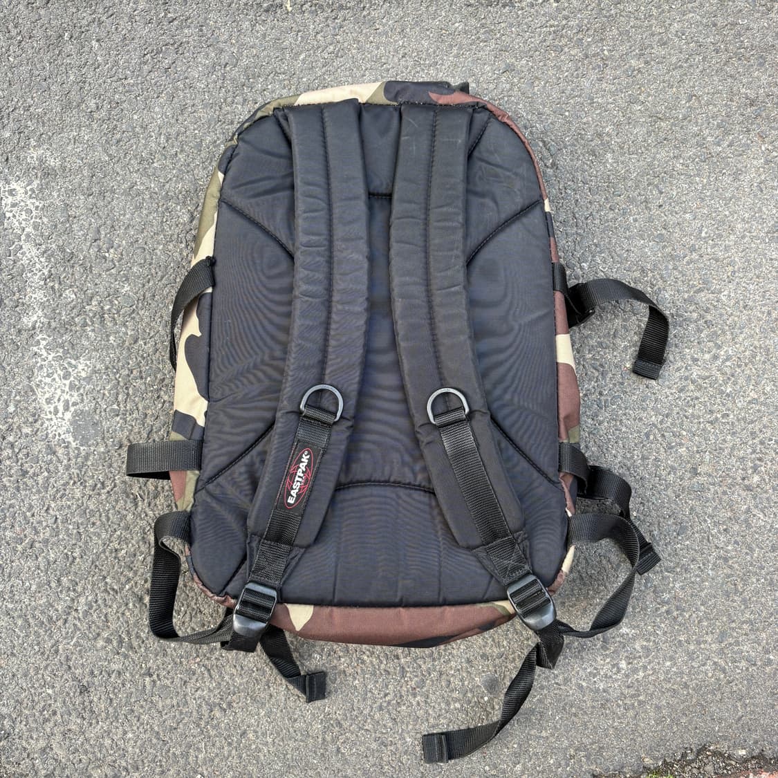 Eastpak 이스트팩 카모 백팩 가방 상품이미지8