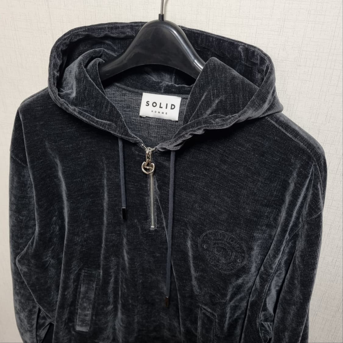 ( 48 ) 솔리드옴므 벨벳 후드 집업 블랙 23fw 상품이미지2