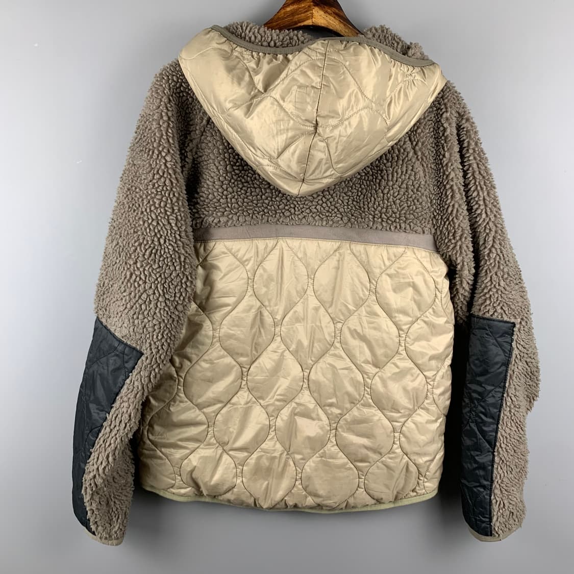 나이키 퓨추라 헤리티지 쉐르파 퀼팅 자켓 상품이미지3