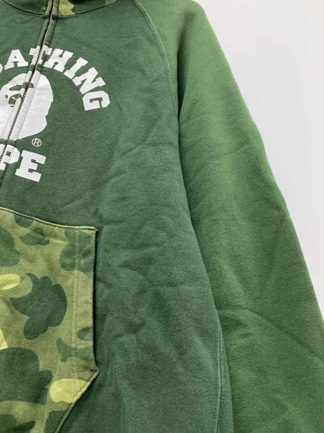 베이프 컬러 카모 릴렉스드 핏 풀 집 후드 상품이미지3