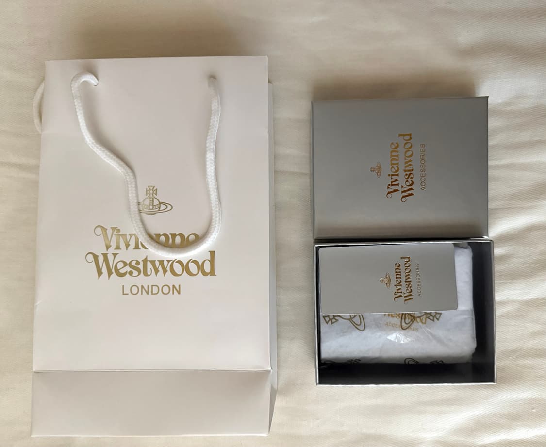 비비안웨스트우드 반지갑 무광 상품이미지2