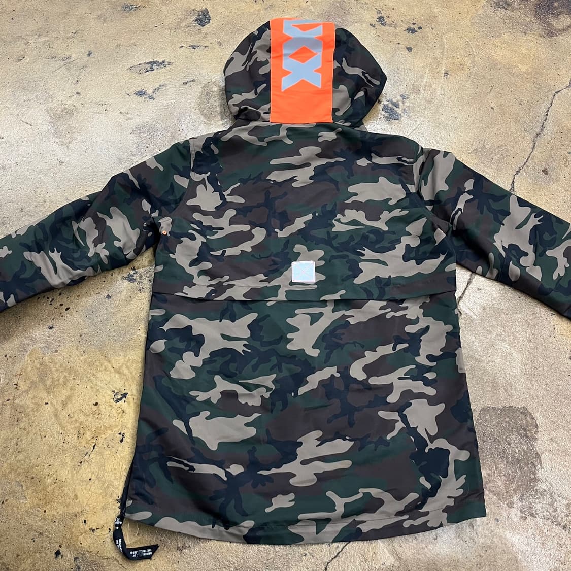 [정품/S] 뉴에라 카모 아노락 바람막이 오렌지 포인트 b8 상품이미지4