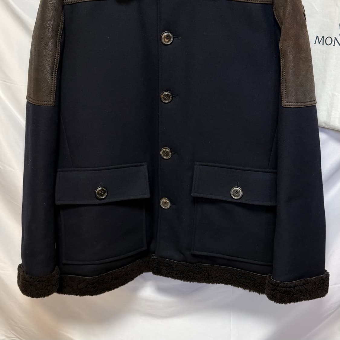 [S+급/4] 몽클레어 라흐넬 무스탕 레더 자켓 브라운 상품이미지4