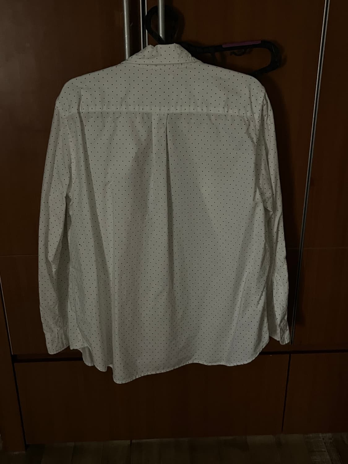 유니클로 땡땡이 셔츠 상품이미지2