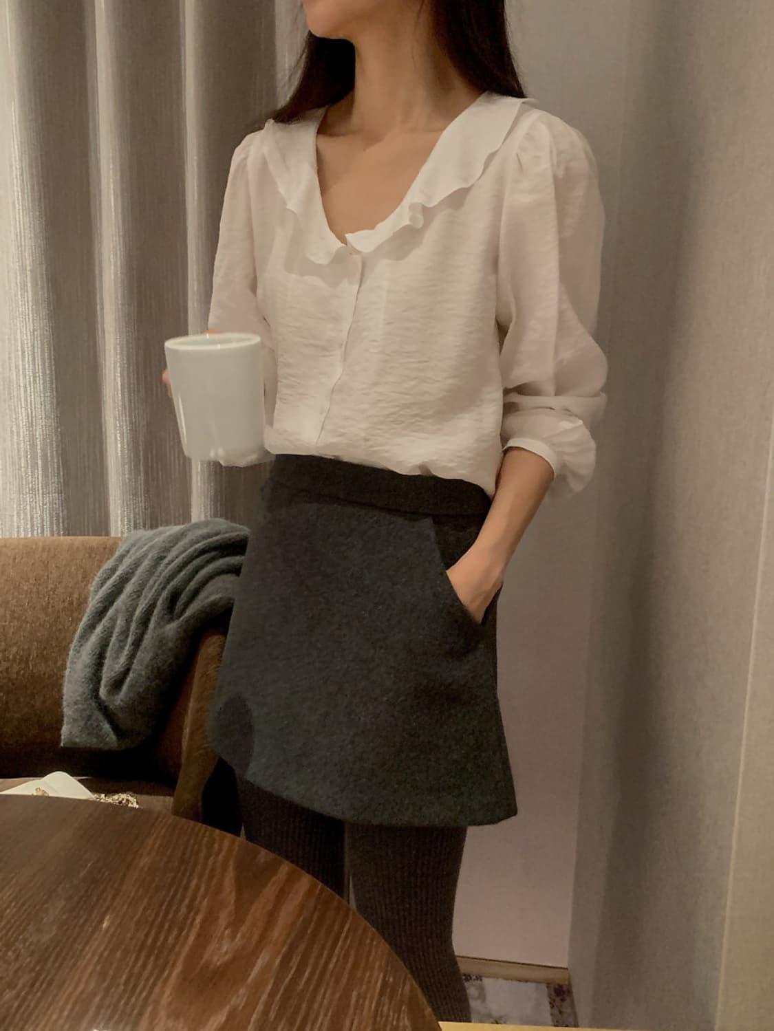 미엘 miel 르주 블라우스 아이보리색상 상품이미지3