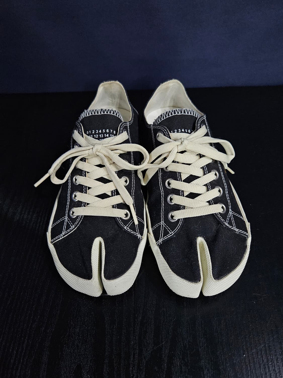 메종 마르지엘라 블랙 남성 41 타비슈즈 스니커즈 상품이미지1