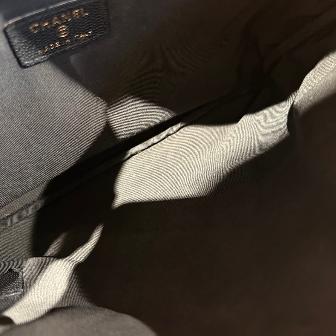 샤넬 캐비어 클러치 미디움 상품이미지7