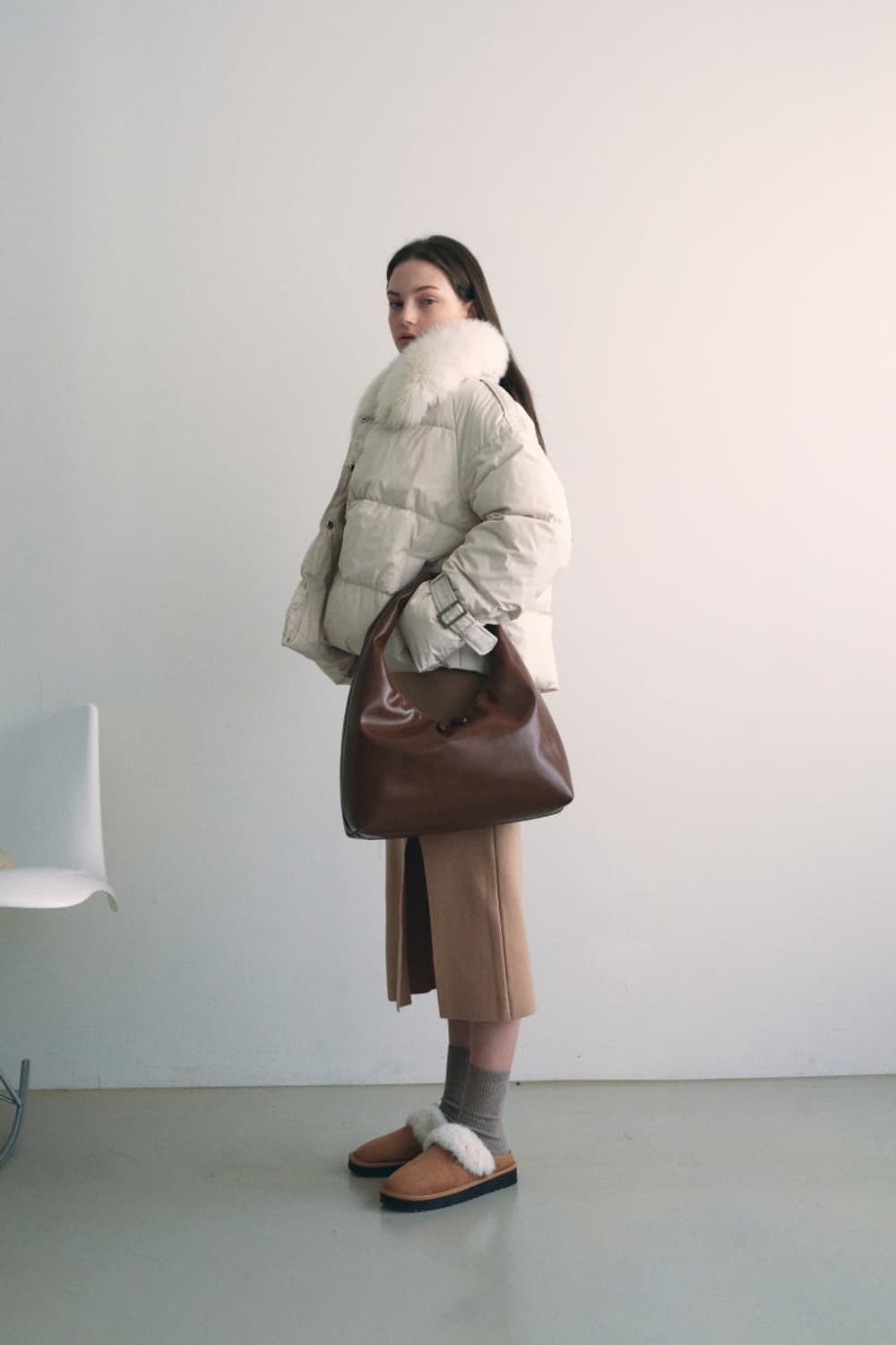 어다울 폭스퍼 숏패딩 아이보리 상품이미지4