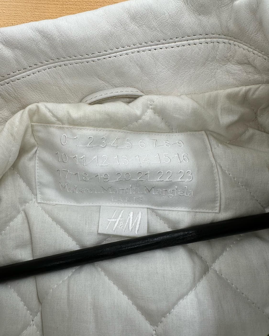 메종마르지엘라 x h&m 화이트 레더 포켓 점퍼  상품이미지7