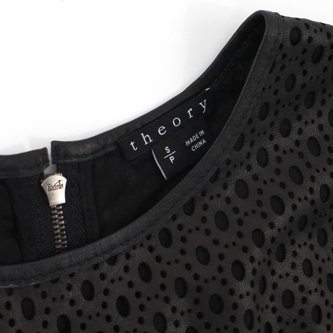 띠어리 Theory 리얼 양가죽 펀칭 나시 슬리브리스 지퍼 블라우스 상품이미지3