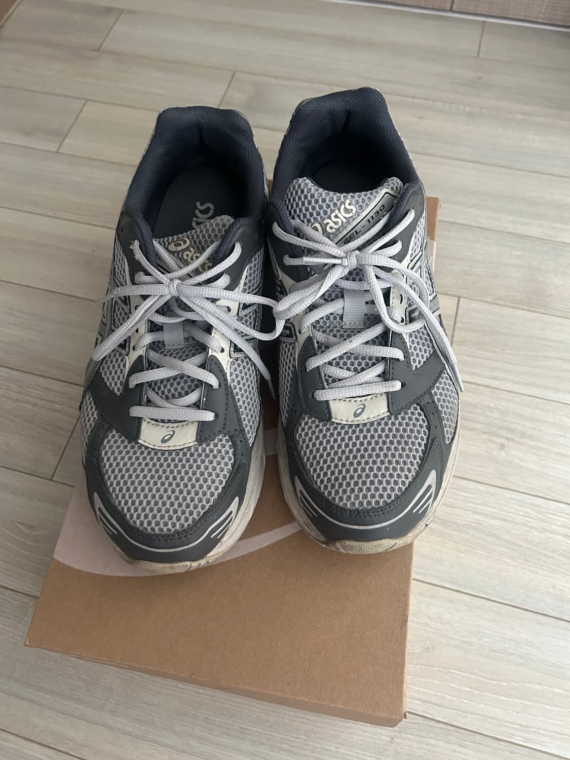 아식스 젤 1130 오이스터 그레이 클레이 그레이 상품이미지2