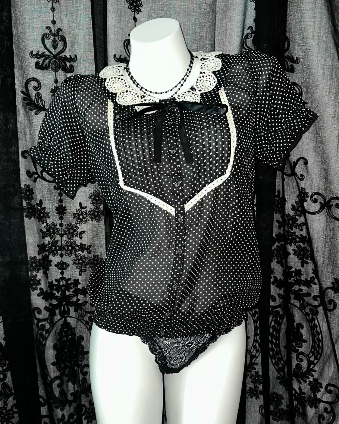 black dot lovely blouse 상품이미지1
