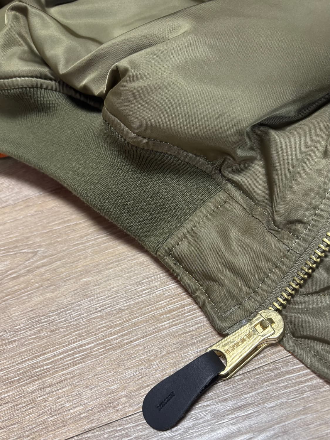 배트멍x알파인더스트리 22FW 리버서블 봄버자켓 M 상품이미지8