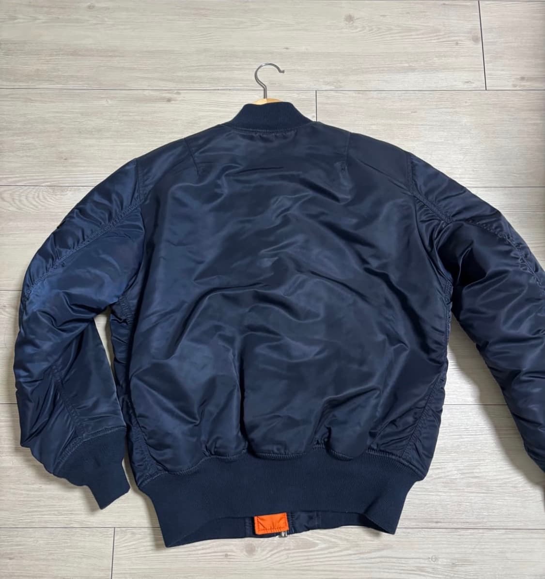 알파인더스트리ma-1 네이비 상품이미지1